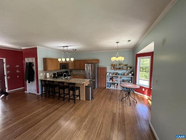 1307 Hardware Rd