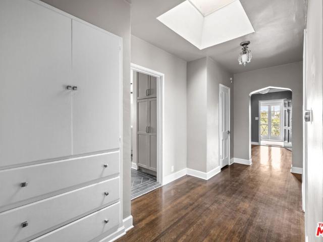 1307 S Rimpau Blvd, Los Angeles, CA 90019 | MLS #25630