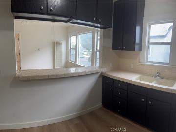 1307 W Martin Luther King Jr Blvd, Los Angeles, CA 90037 | MLS #SB26022