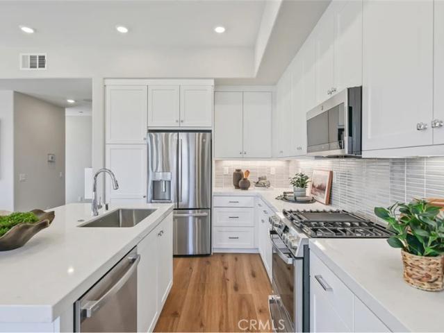 1308 Hummingbird Place