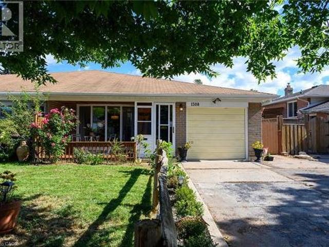 1308 Redbank Crescent, Oakville, ON, L6H 1Y5 house for sale | Listing ID 40863 | Royal LePage