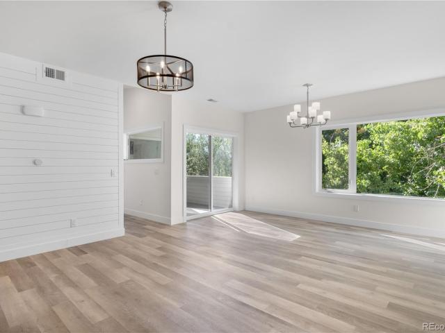 1308 snowberry lane # 304