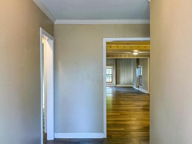 1308 W Arch Avenue