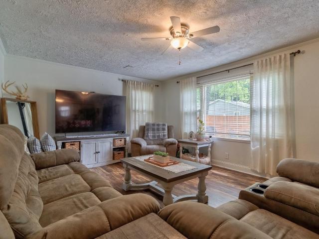 1309 N Parklane Drive