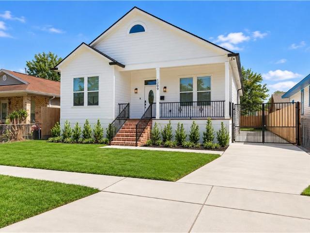 1309 claiborne drive