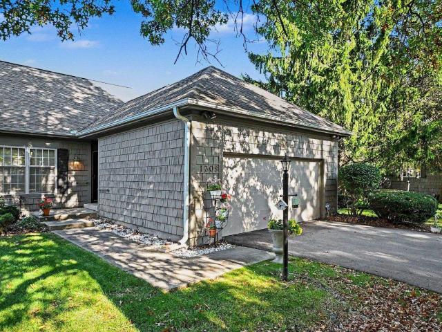 1309 E Erskine Manor Hill Drive