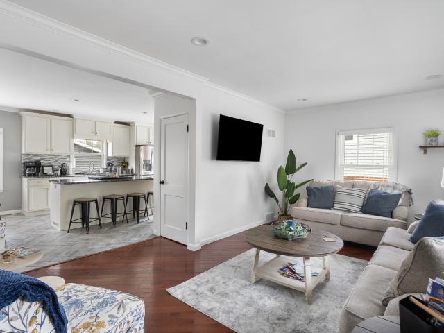 1309 Elmore Avenue