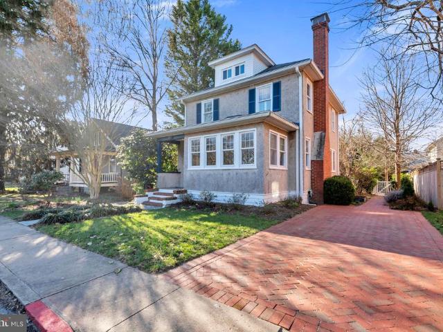 1309 Poplar Avenue