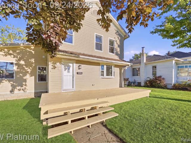 1309 Saint Clair Boulevard