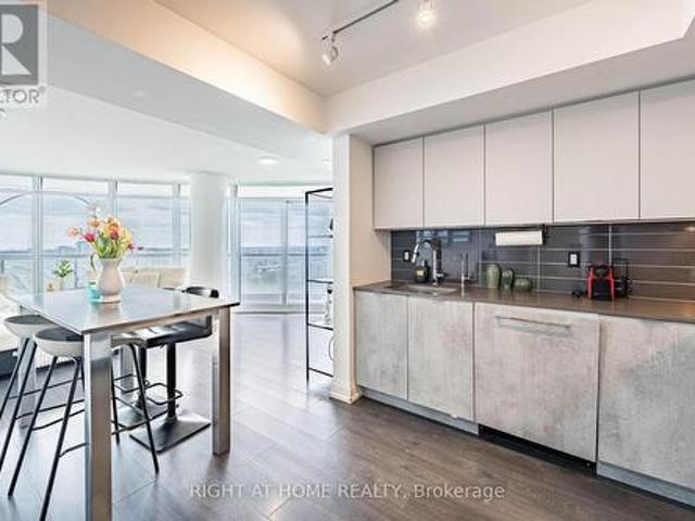 1309 30 Gibbs Road, Toronto, ON, M9B 0E4 condo for sale | Listing ID W13740 | Royal LePage