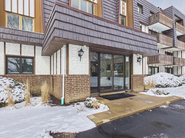 13000 W Heiden Cir, Unit 3105, Lake Bluff, IL 60044 | MLS #12649
