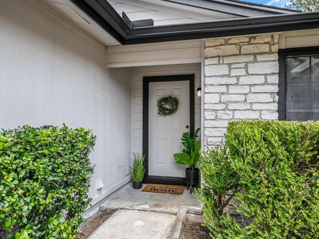 13001 Garfield Ln