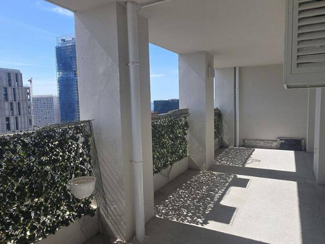 13002 MARSEILLE EUROMÉDITERRANÉE / Quais D’ARENC T4 79,70 M²