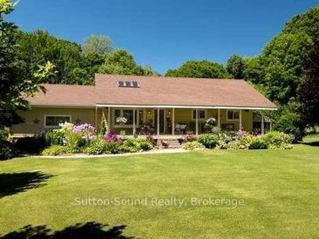 130044 Sideroad 20 Side Road, Georgian Bluffs, ON, N0H 2T0 house for sale | Listing ID X13636 | Royal LePage