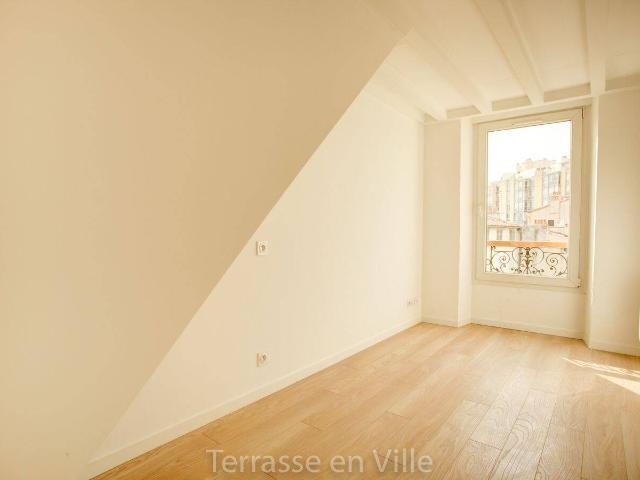 13006, Castellane, T3 Duplex / 981 €