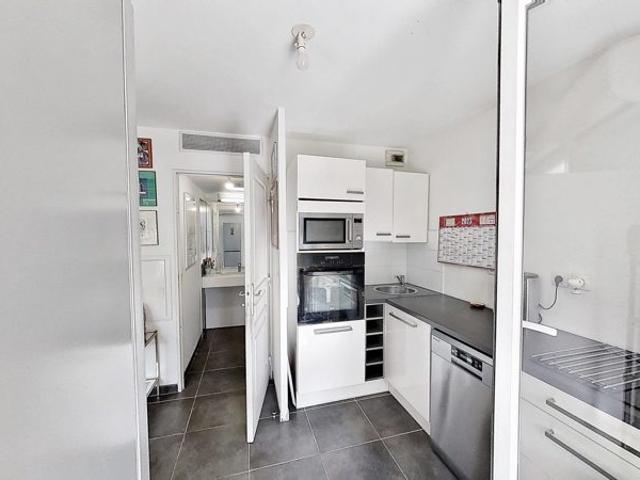 13008 Madrague Montredon appartement de T1 climatisé avec jar