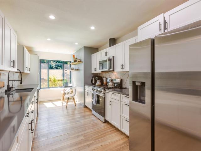 1300 Old Cedar Ln