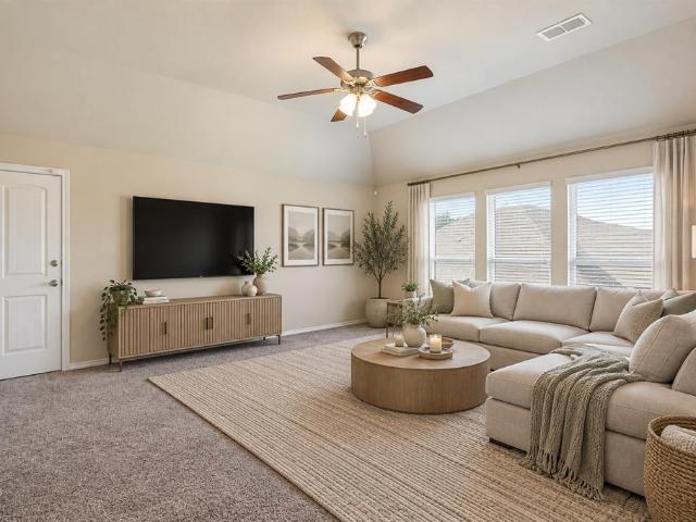 1300 Bellingham Circle