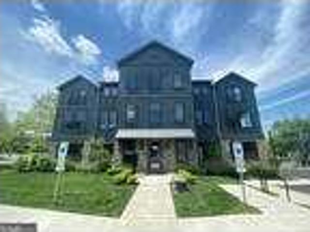 1300 Bethlehem Pike #32 Flourtown, PA 19031