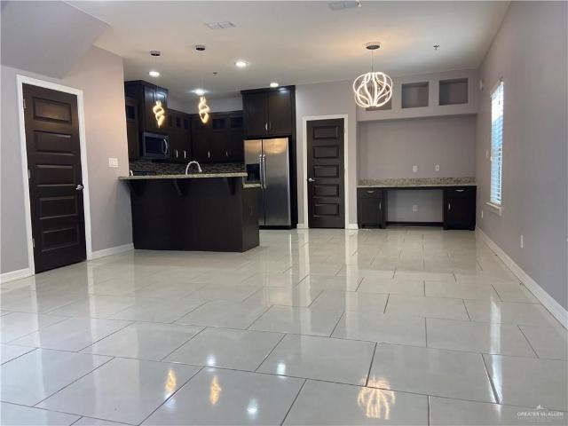 1300 E. Daffodil Avenue #C, McAllen, US, TX