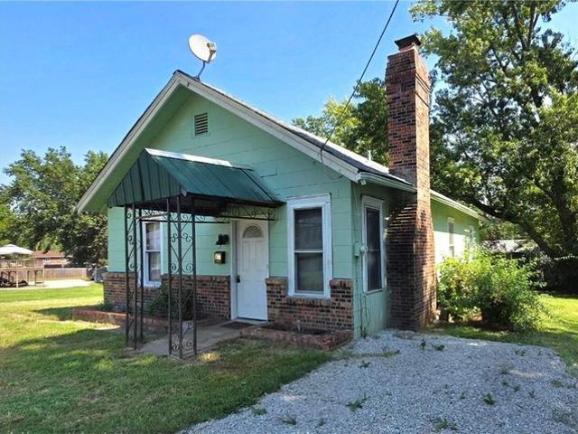 1300 Park St, Carrollton, MO 64633