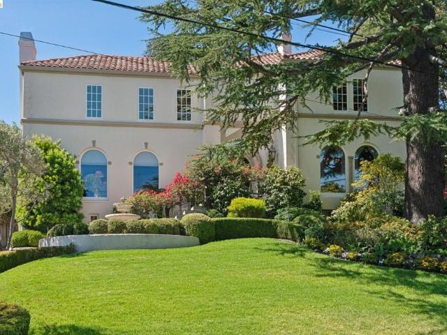 1300 Sunnyhills Rd