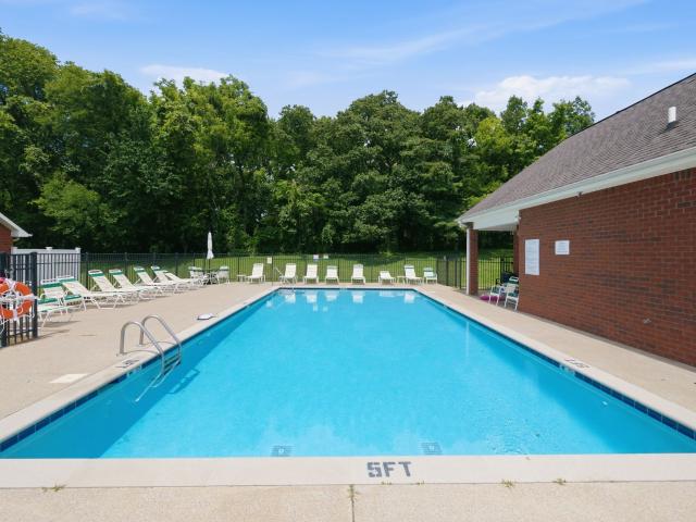 1300 Villa Cir