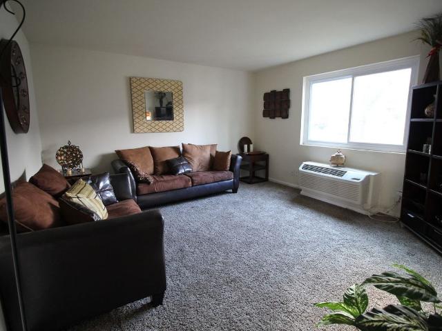 1300 Wildwood Parkway 2 Bedroom Apartment for Rent at 1300 Wildwood Pkwy, Baltimore, MD 21229 Edmondson