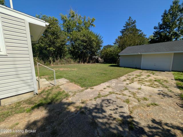 13011 Ashlawn Dr
