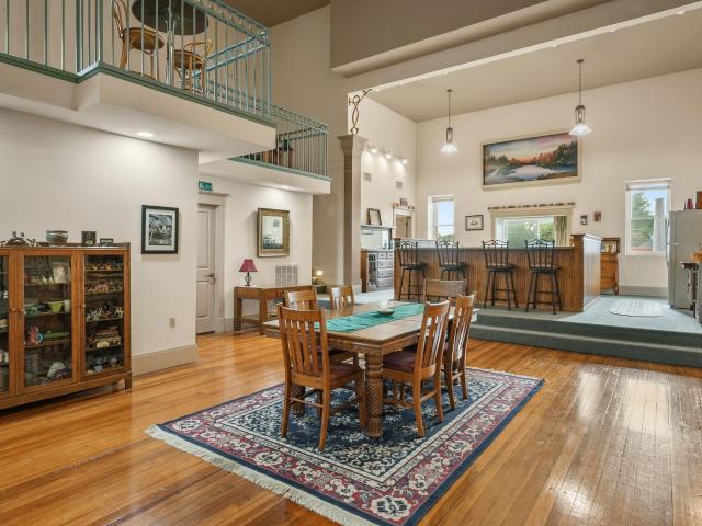 130/134/ N Iowa Street