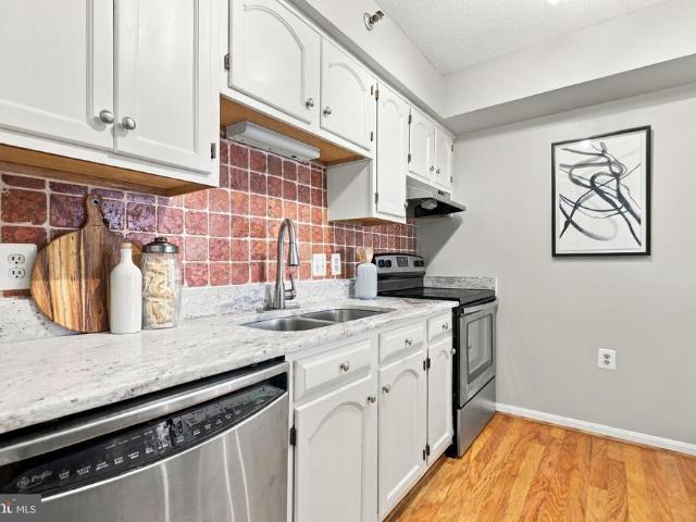 1301 N Courthouse Road # 1114