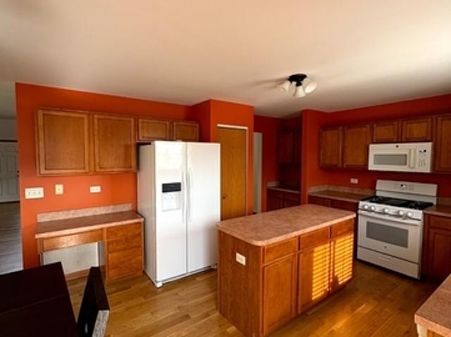 1301 BURNS Court