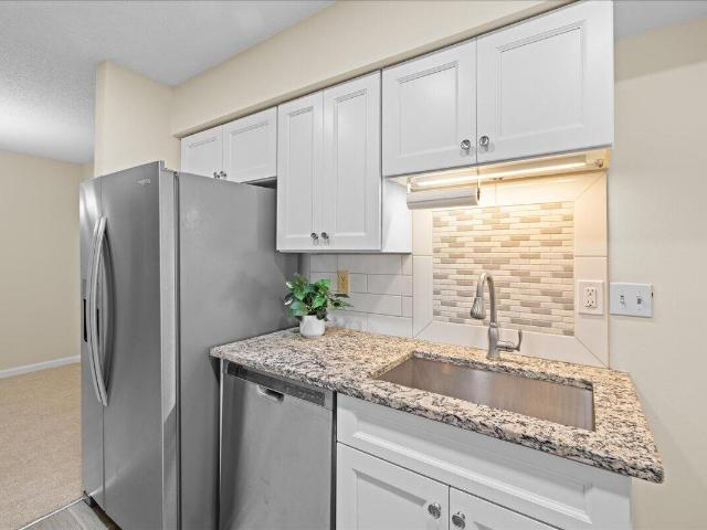 1301 Hillbrow Lane 203
