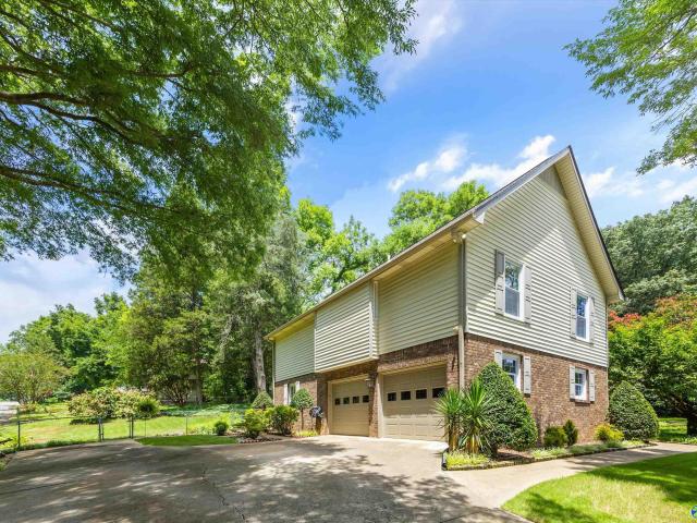1301 Hiwan Trail
