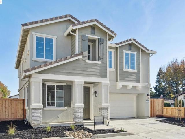 1301 Sunningdale Lane