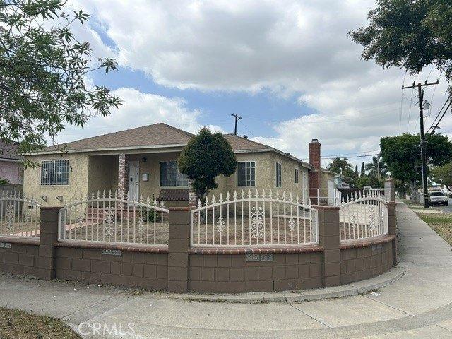 1301 S Castlegate Ave, Compton, CA 90221