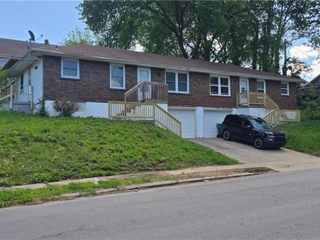 1301 1 Topping Avenue