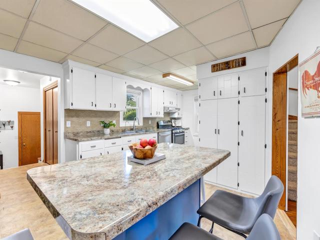13021 VELP Avenue