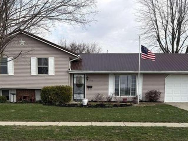 1302 Nagel St, Saint Marys, OH 45885