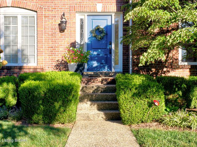 1302 Isleworth Dr