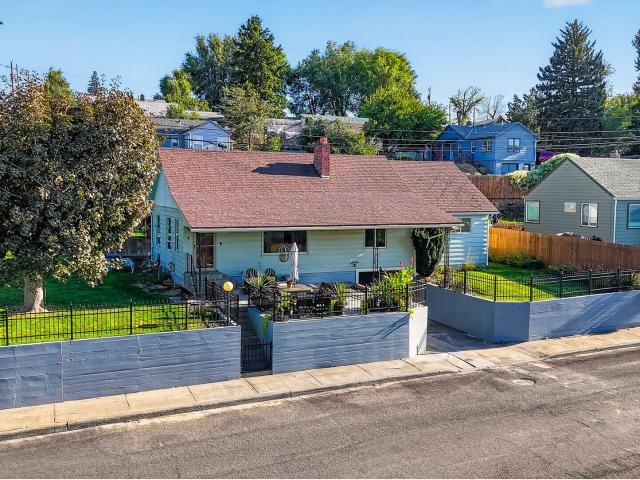 1302 sw goodwin pl
