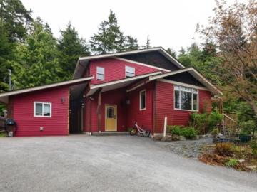 1302 Victoria Rd, Ucluelet, BC, V0R 3A0 house for sale | Listing ID 1034 | Royal LePage