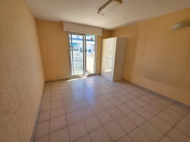 130 000 EUR OPPORTUNITÉ RARE À NICE QUARTIER LIBÉRATION