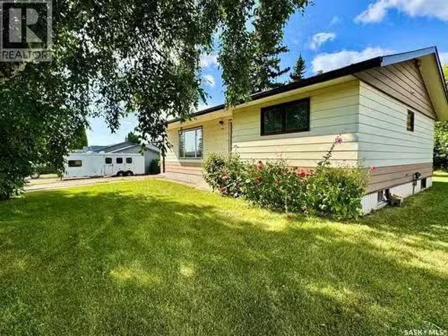 130 1St Avenue N, Churchbridge, SK, S0A 0M0 house for sale.