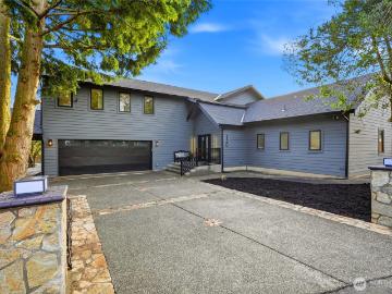 130 203rd Pl SW, Lynnwood, WA 98036 | MLS #2467