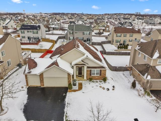 130 Annelise Ln, Volo, IL 60020 | MLS #12582 | Compass