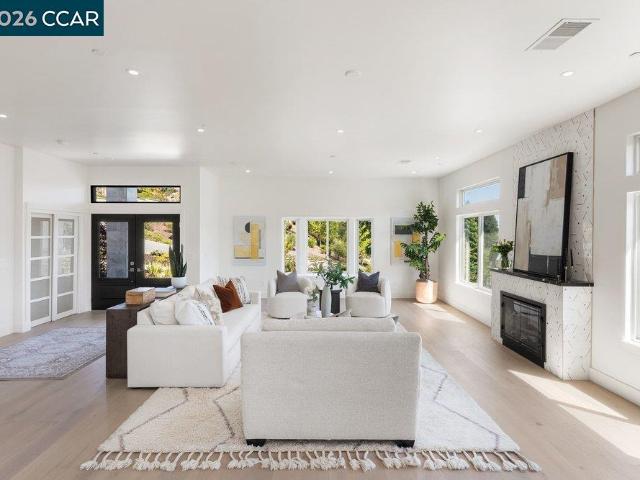 130 Arbor View Ln