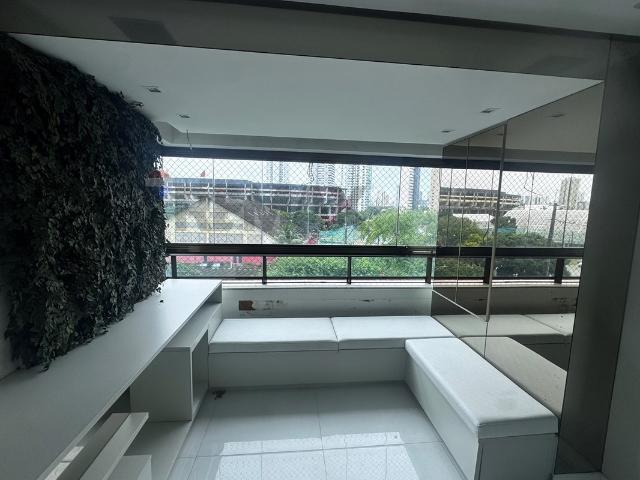 130 Área Útil Apartamento Alugar, 5 Dormitórios localizado em Rua Tabaiares, 400, Ilha do Retiro, Recife, Pernambuco, 50750230 | Brasil