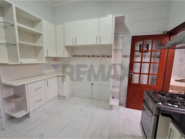 130 Área Útil Casa Alugar, 3 Dormitórios localizado em Jardim Maristela, Atibaia, São Paulo, 12946636 | Brasil