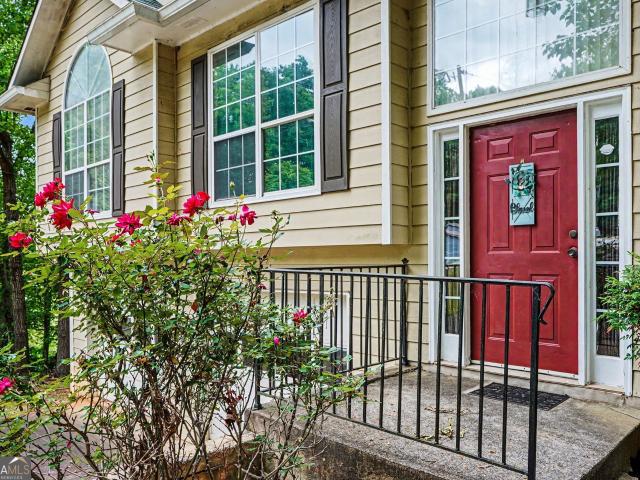 130 Bobolink Drive